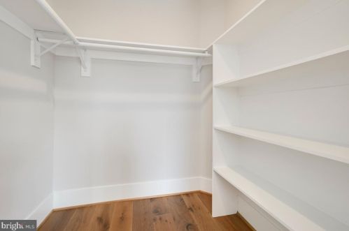 4215 16th St, Washington DC  20011-7005 exterior