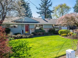 1829 201 St, Seattle WA  98177-2244 exterior