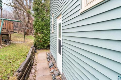 416 21 Ave, Duluth MN 55806-1626 exterior