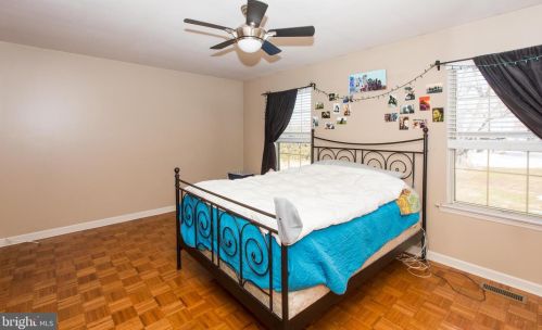 211 Cherrywood Ct, Pottstown PA 19464-9230 exterior