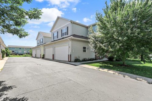 4025 Maple Grove Dr, Madison WI  53719-5906 exterior