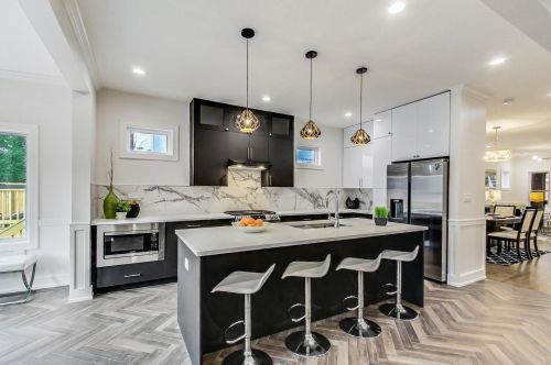 3111 Leland Ave, Chicago IL  60625-4406 exterior