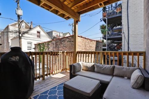 1259 Bosworth Ave, Chicago IL 60642-3348 exterior