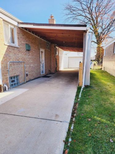 7773 Karlov Ave, Chicago IL 60652-3605 exterior