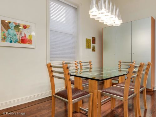 2042 Cleveland Ave, Chicago IL 60614-4509 exterior