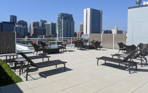 367 Locust St, Chicago IL  60610 exterior