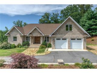 68 Challedon Dr, Biltmore Lake, NC 28715-9417