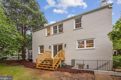 4401 Burlington Pl, Washington DC  20016-4421 exterior