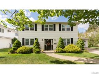 10 Alpha St, Yonkers, NY 10707-1004