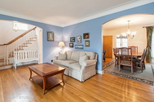 6353 Le Mai Ave, Chicago IL 60712-3013 exterior