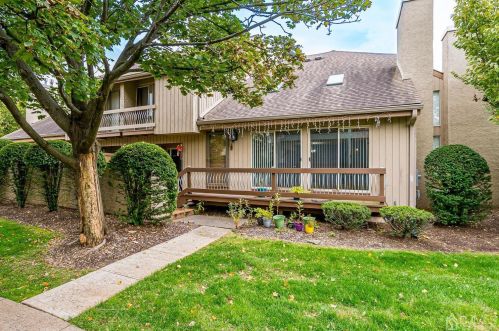 70 Kelly Dr, Edison, NJ 08820-4604