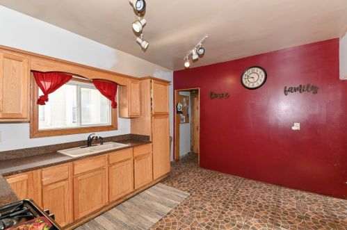 1813 59, Milwaukee WI 53214-5129 exterior