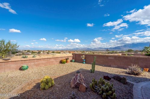 2164 Calle Casas Lindas, Green Valley AZ 85622-8041 exterior