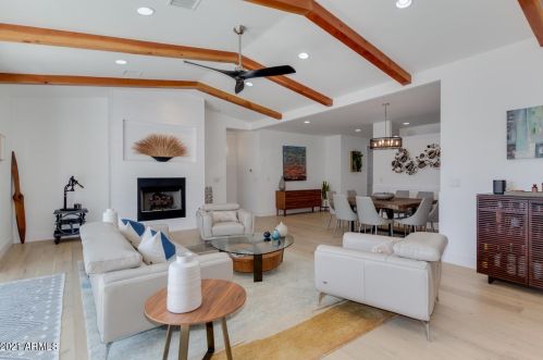 4013 49 Pl, Phoenix AZ 85018-2965 exterior