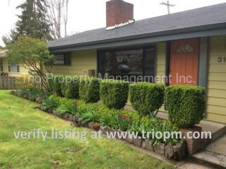 3170 University St, Eugene OR  97405-4242 exterior