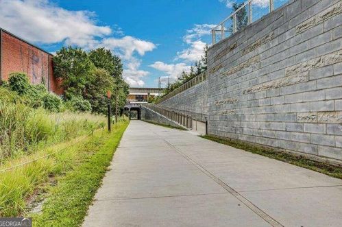 1437 Kenilworth Dr, Atlanta GA 30310-3943 exterior