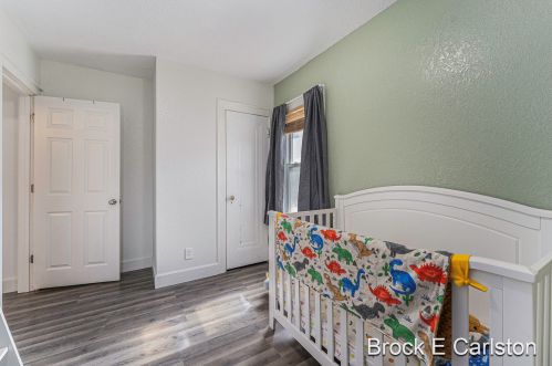 1044 Broadway Ave, Meskegon MI 49444-2354 exterior