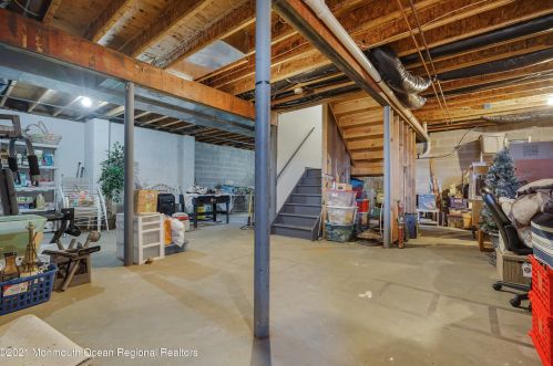 17 Cottonwood Dr, Jackson Twp NJ 08527-4940 exterior