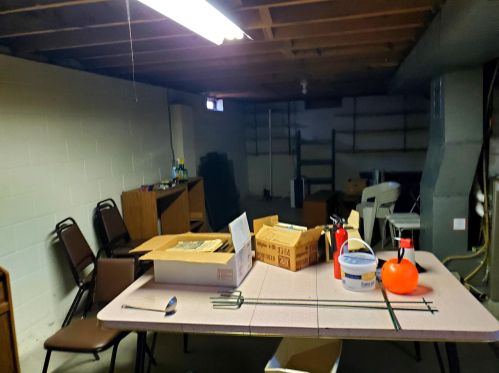 1130 Thomas St, Manitowoc WI 54220-2250 exterior