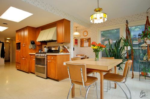 1006 Keith Ave, Waukegan IL 60085-2134 exterior