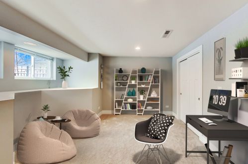 3131 Spaulding Ave, Chicago IL 60618-6804 exterior