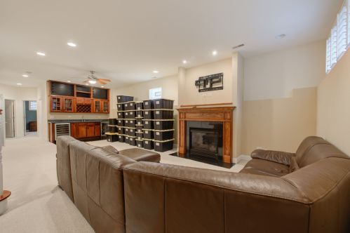 435 37th Pl, Chicago IL 60632-1621 exterior