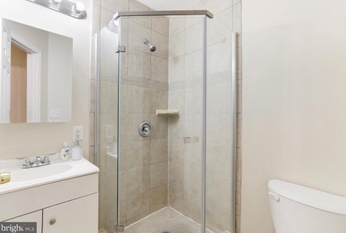 912 19 St, Washington DC 20002-4083 exterior