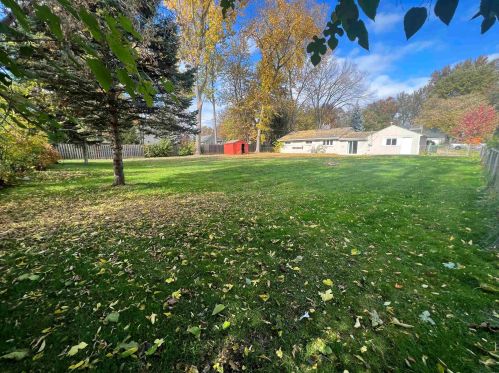 220 Michelson Rd, Rochester MI 48307-5335 exterior