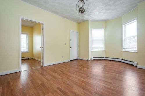 460 Chalkstone Ave, Providence RI 02909-4918 exterior