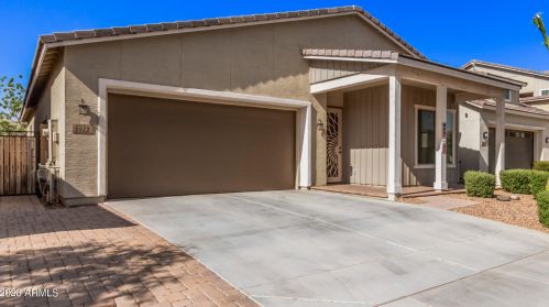 2072 Lantana Dr, Chandler AZ  85286-2170 exterior