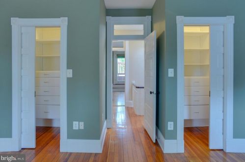 1731 Riggs Pl, Washington DC 20009-6248 exterior