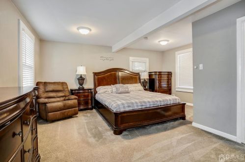 33 Coddington Ave, Avenel NJ 07001-1941 exterior