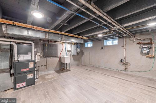 1621 10th St, Philadelphia PA 19148-1132 exterior