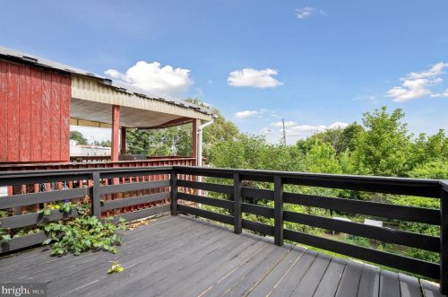 2817 10 St, Chester PA 19013-1604 exterior