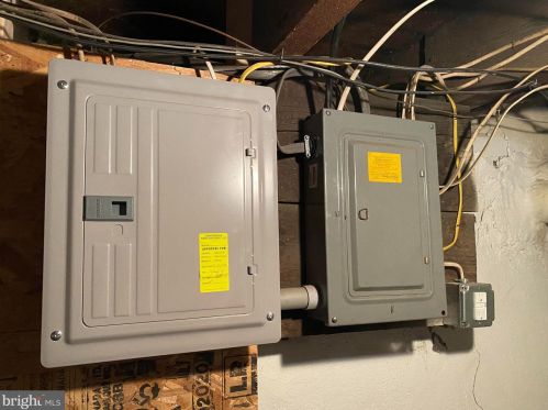 713 Laurel Blvd, Primrose PA  17901-2319 exterior