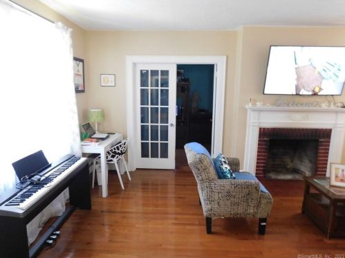 37 Harding St, New Britain CT 06052-1608 exterior