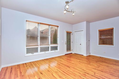 1209 33rd St, Chicago IL 60608-6322 exterior