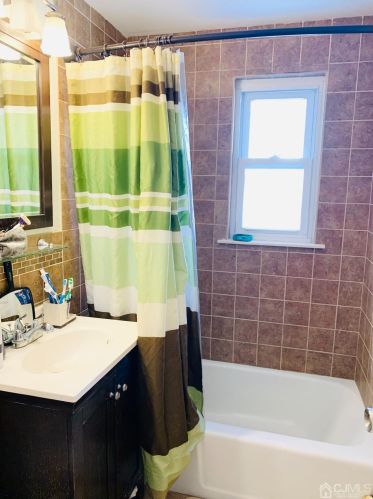 749 Linden Ave, Rahway NJ 07065-3624 exterior