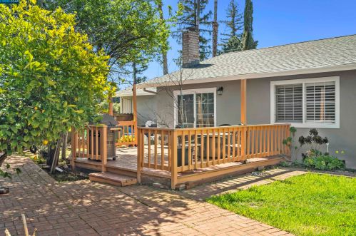 1650 Farm Bureau Rd, Concord CA  94519-1943 exterior