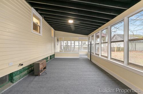 1472 Montgomery Ave, Meskegon MI 49441-1763 exterior