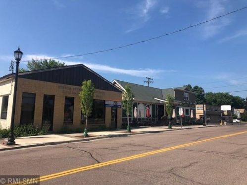 5089 Main St, Maple Plain MN 55359-9430 exterior