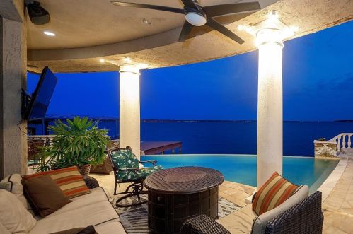 457 Edgewood Dr, Montgomery TX 77356-8407 exterior