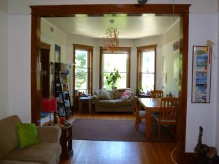 3730 Magnolia Ave, Chicago IL  60613-3802 exterior