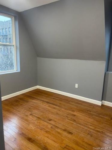 371 198 St, Bronx NY 10458-3103 exterior