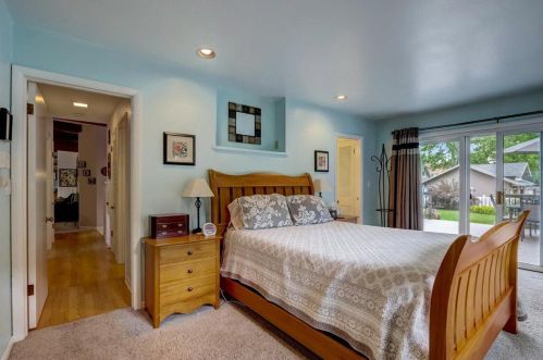 6621 Wisconsin Ave, Milwaukee WI 53213-3914 exterior