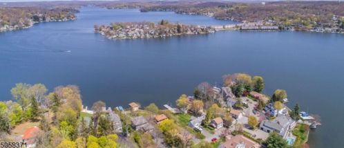 13 Pt Pleasant Rd, Hopatcong NJ 07843-1323 exterior