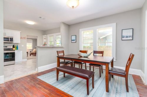 312 Hanna Ave, Tampa FL 33614-3607 exterior