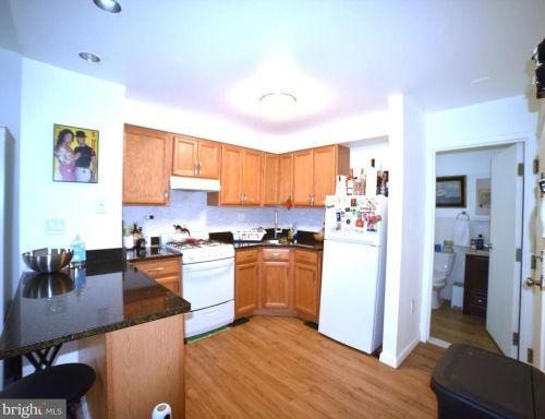 1410 6 St, Philadelphia PA 19147-5841 exterior