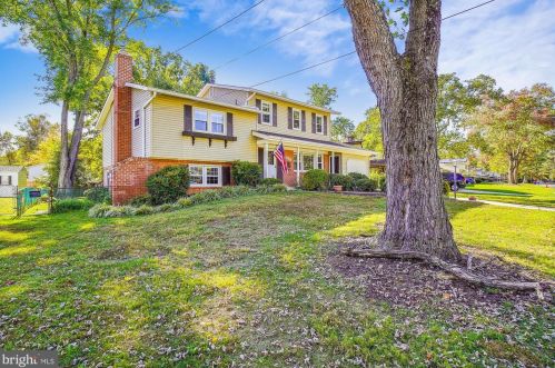 5408 Amberwood Ln, Rockville, MD 20853-2501