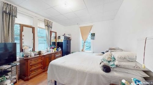 2401 New York Ave, Union City NJ 07087-4515 exterior